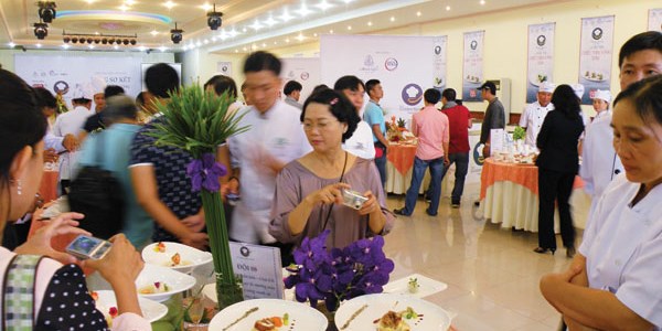 Cuốn hút món chân quê cách điệu