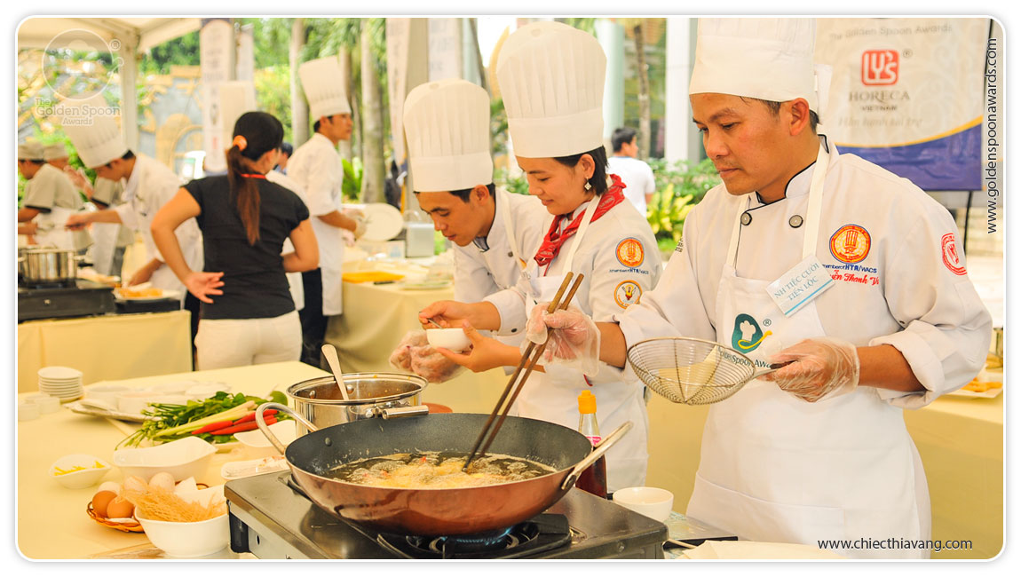 Nhìn lại quá trình thi đấu trong Chiếc thìa vàng 2014