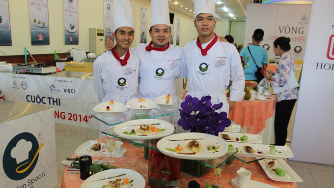 Dự thi khác khu vực có được không?