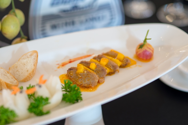 Sắc màu trong những món ăn