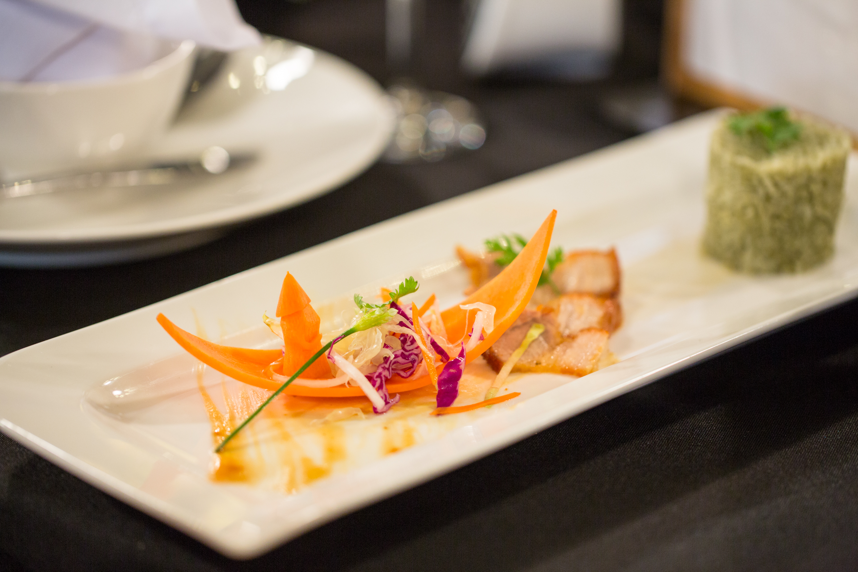 Khách sạn Hồ Sen