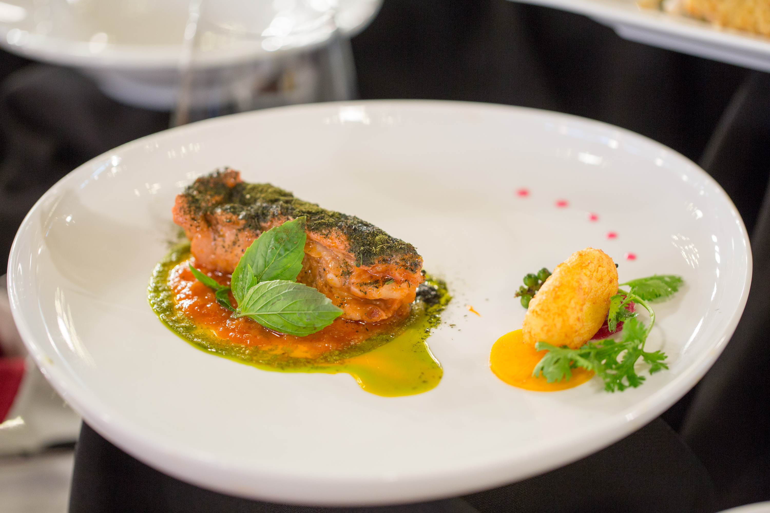 Quán Cột điện Bistro