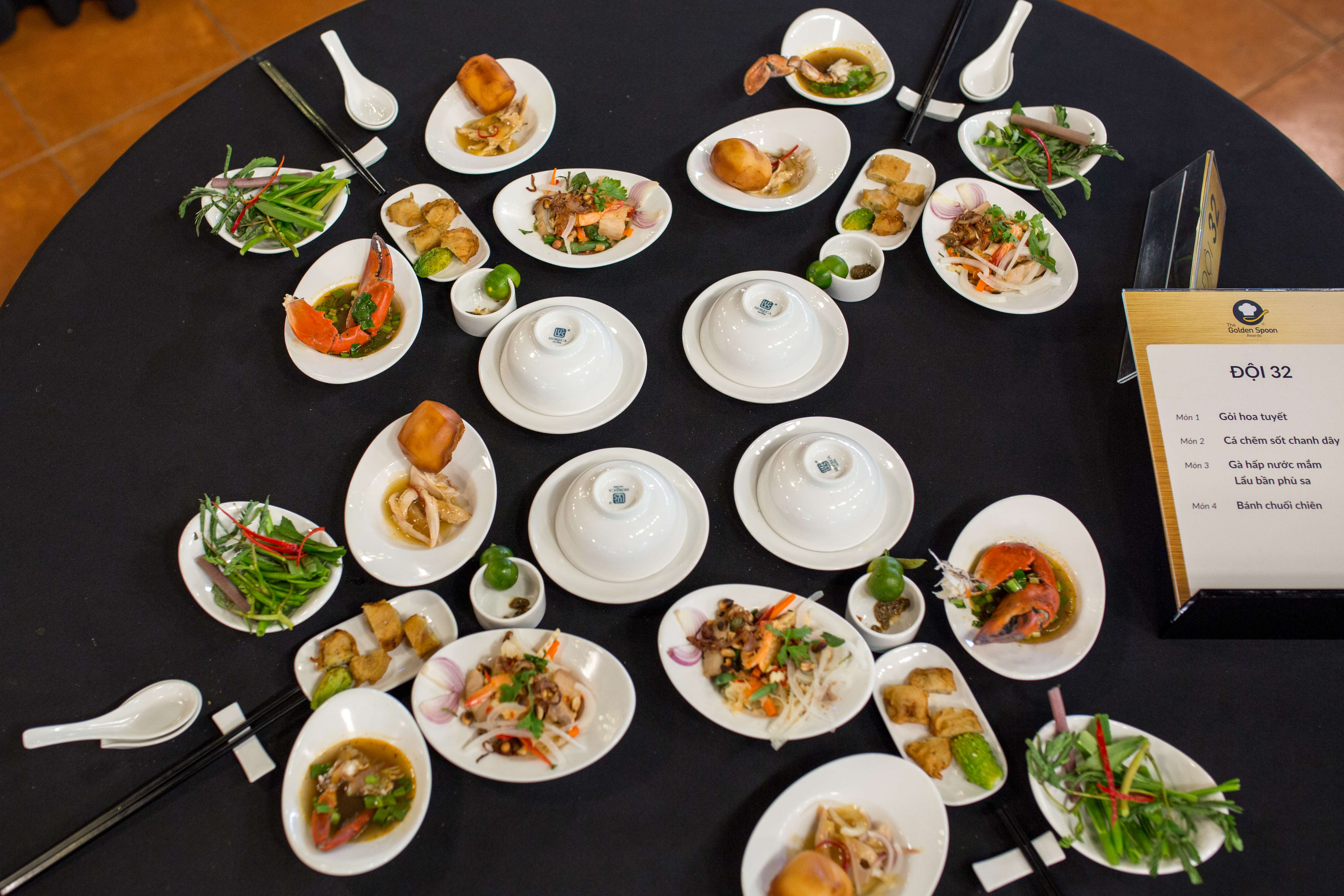 Công ty cổ phần Dịch vụ - Thương mại Cổng Vàng