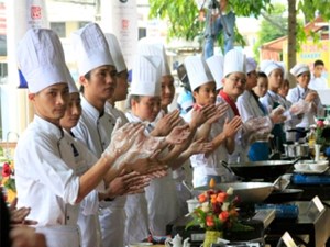 63 đầu bếp "Chiếc Thìa Vàng" sẽ tranh tài tại phố biển Nha Trang 
