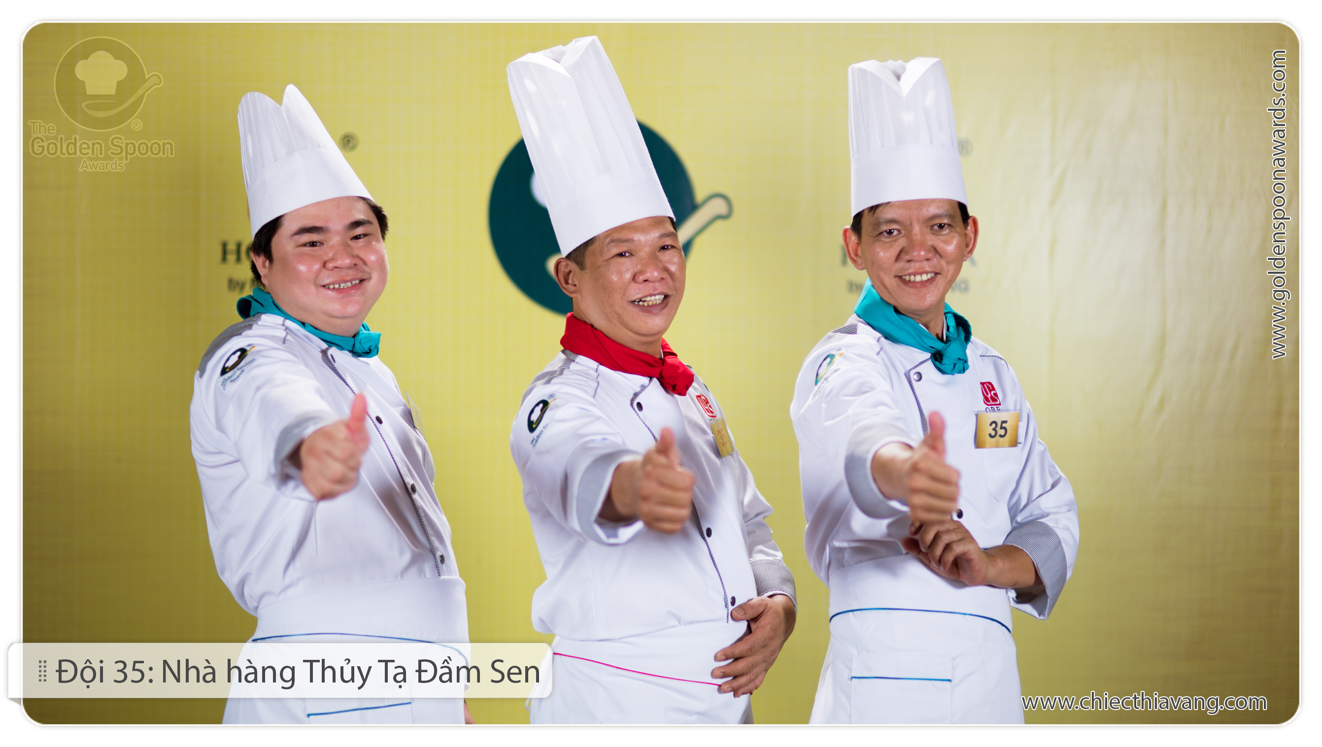 Đội Nhà hàng Thủy Tạ Đầm Sen