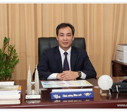 Ông Nguyễn Xuân Hùng