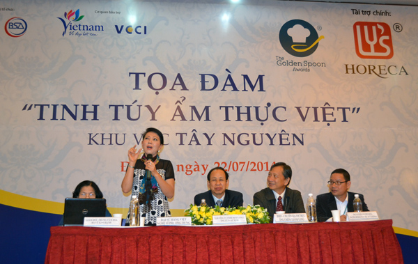 Rộn ràng ngày hội ẩm thực Tây Nguyên