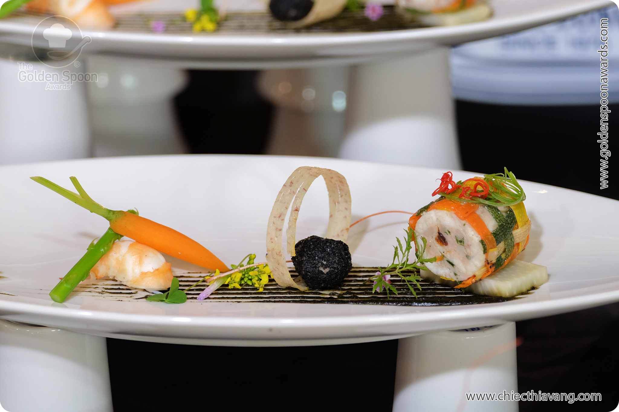 Để vẻ đẹp Việt không còn “tiềm ẩn”