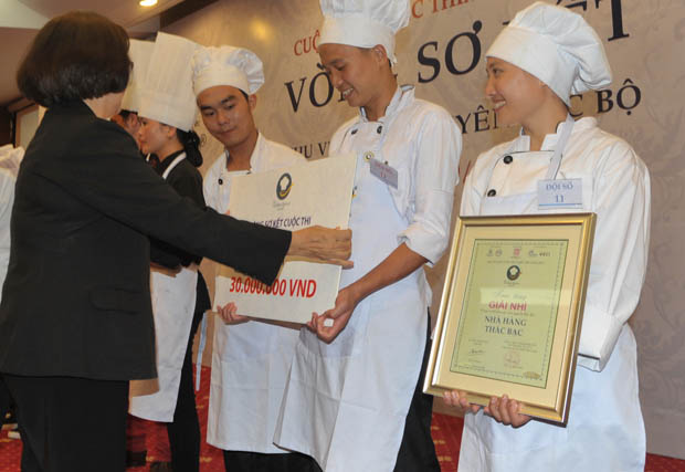 Terraced Salmon and Sturgeon Sticky Rice Cake