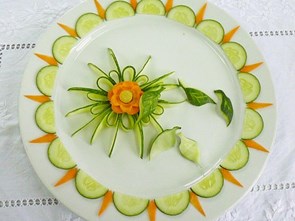 Are contestants allowed to trim vegetables in advance, for the presentation section?