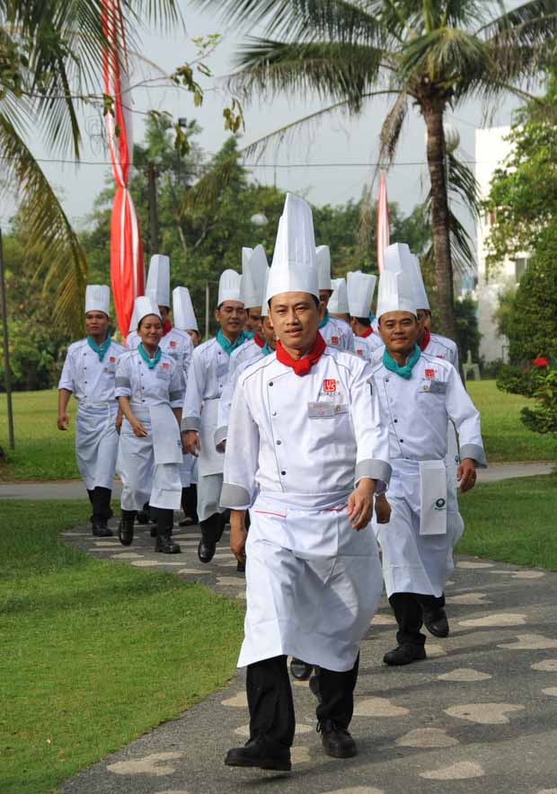 Better or not depends on the head and the eyes!