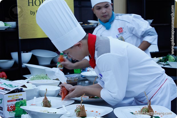 Buffalo tail stewed with cheese fruit and red bean