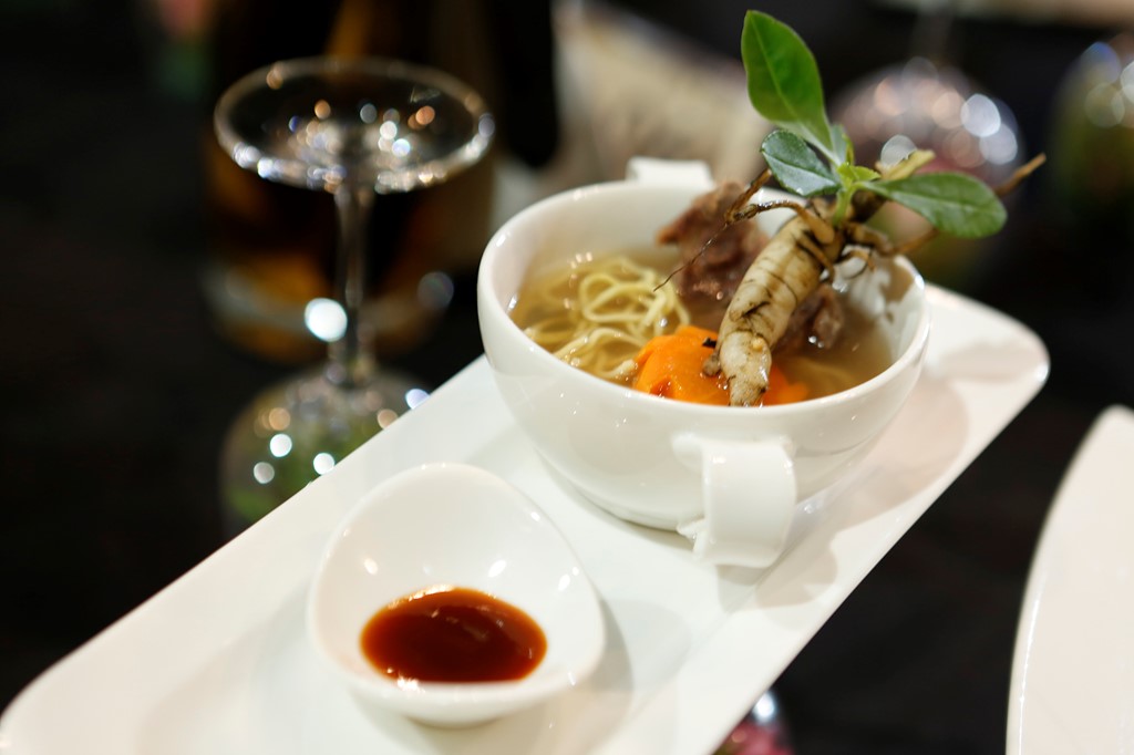 Những gia vị có tác dụng làm thuốc trong món ăn Việt