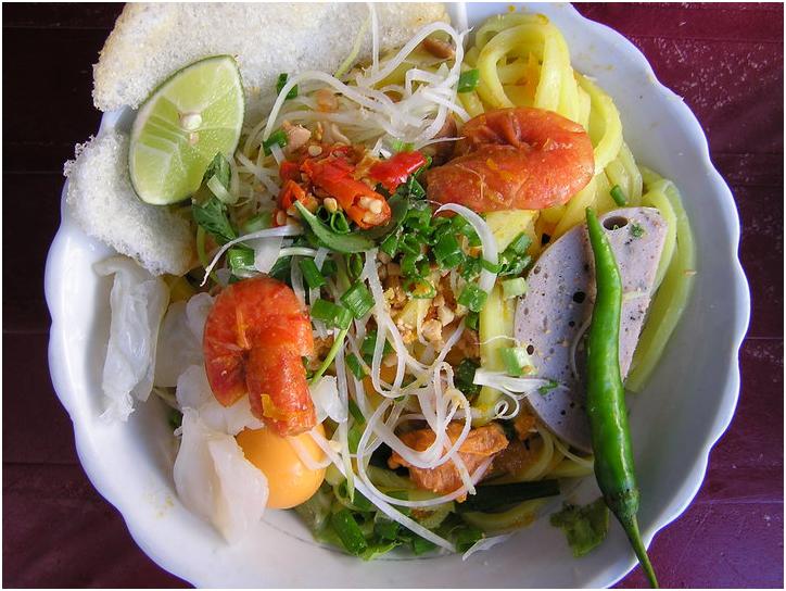  Đem mì Quảng đến Ba Đình 