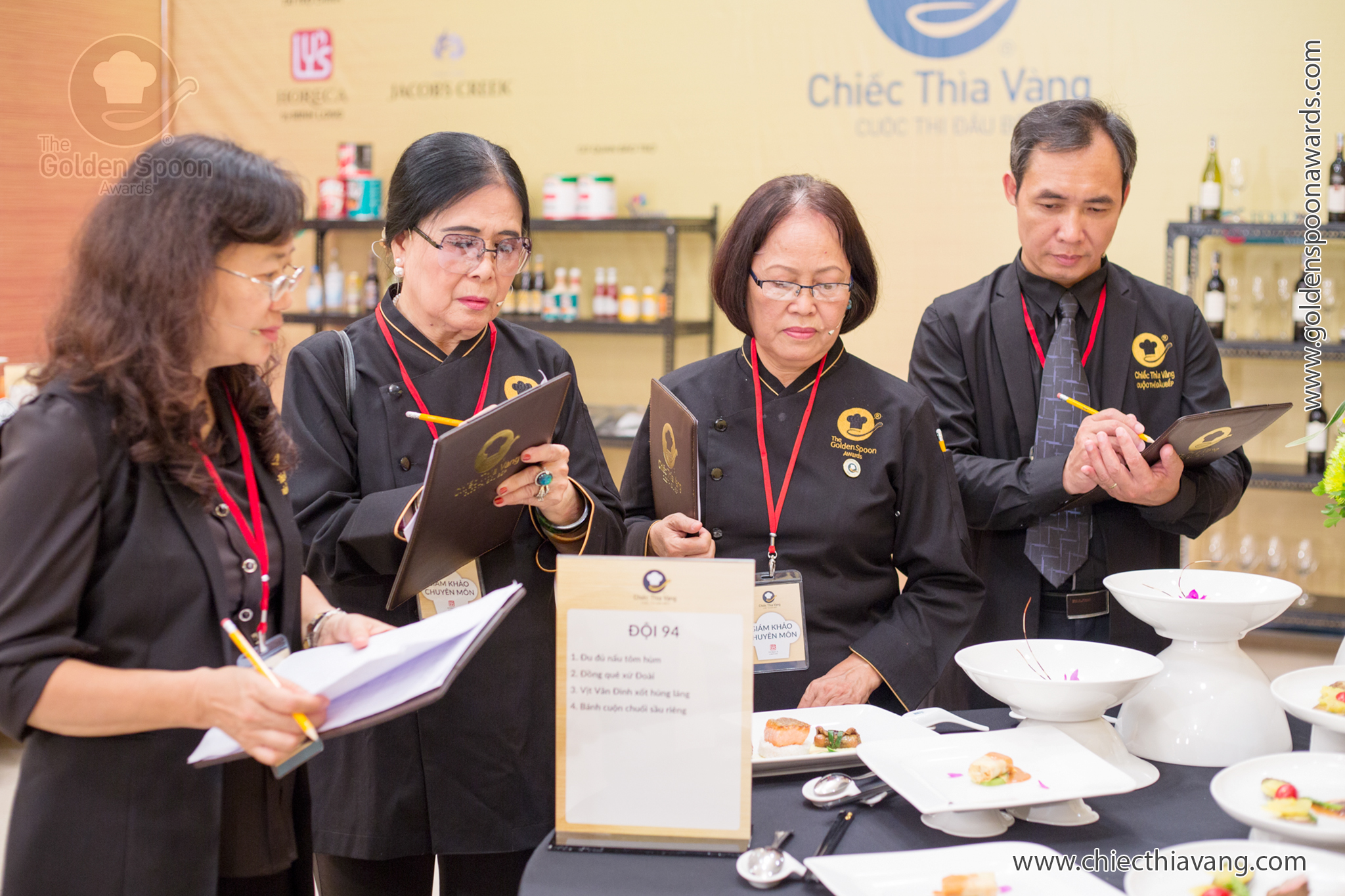 Giám khảo nào chấm thi bán kết phía Bắc?