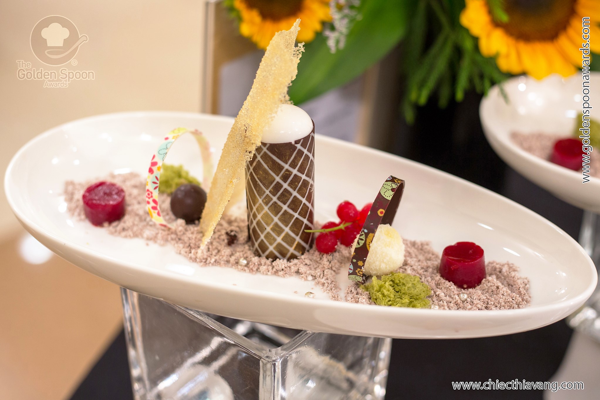 Đoạt giải nhất 50 triệu với thực đơn “liên hiệp quốc”