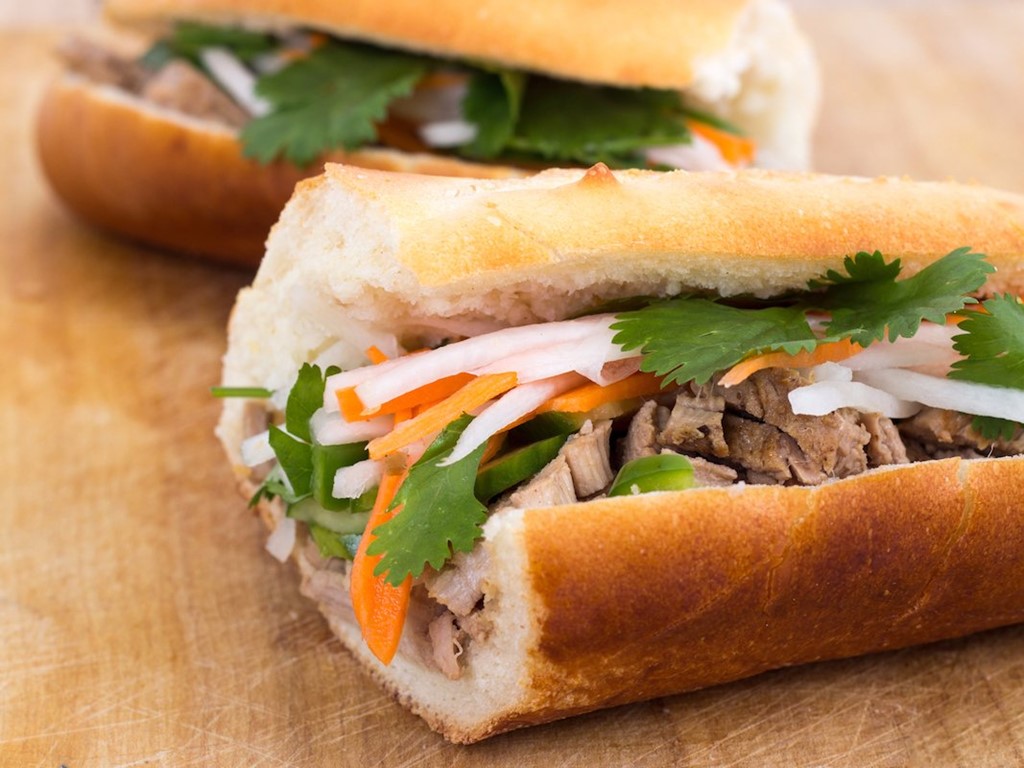Bánh mì Sài Gòn vào top 10 món đường phố được yêu thích