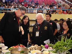 Chiếc Thìa Vàng và khát vọng nâng ẩm thực Việt lên tầm thế giới