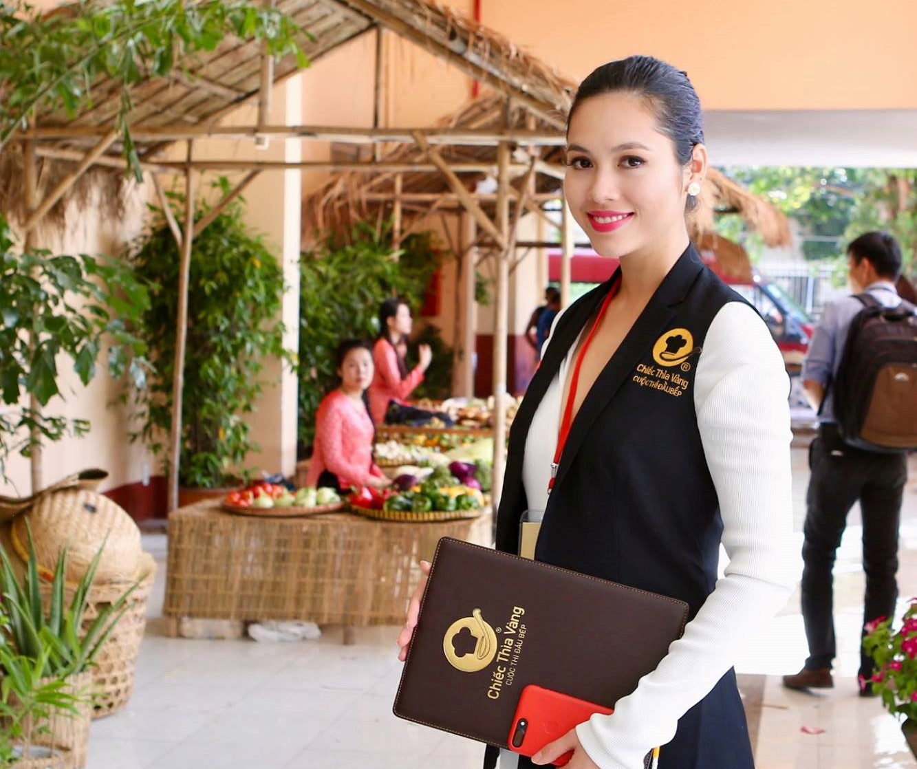 Á hậu Hoàng My: 'Ăn toàn món ngon là điều sướng nhất khi làm đại sứ ẩm thực!'