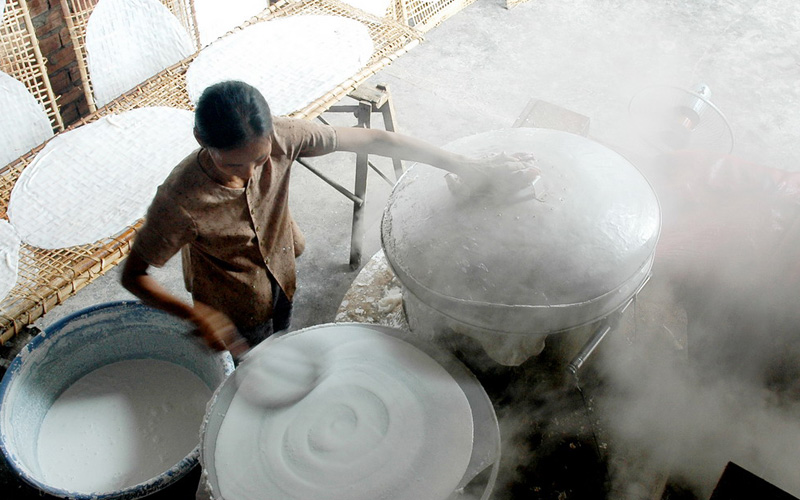 Making Nhon Hoa Rice Papers: Passion, Dedication and Sunshine