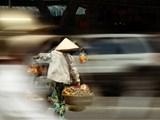 Evicted Saigon Street Vendors not Impressed by Proposed move to Facebook