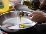 [INFOGRAPHIC] Everything You Need to Know About Cooking Oil