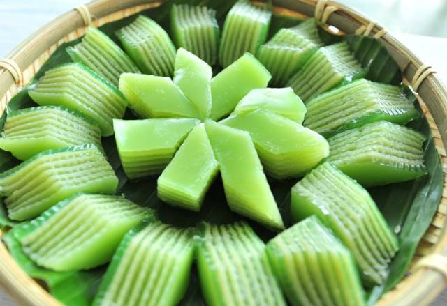 Bánh da lợn Việt Nam tại Ngày hội ẩm thực Bangladesh