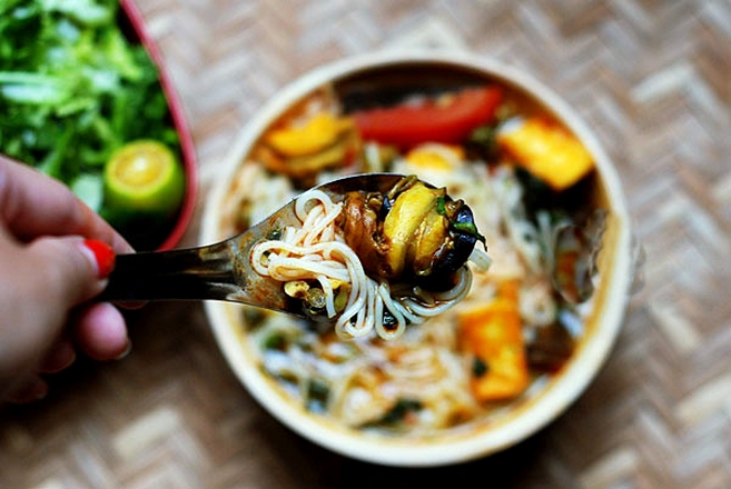 Gastronomic Gastropods: Vietnamese Love Snails!