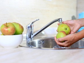 Cách gọt rửa trái cây không mất chất dinh dưỡng