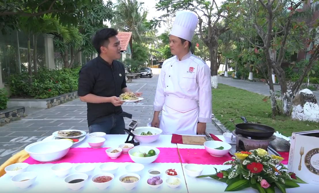 Về Bình Định làm gỏi da cá