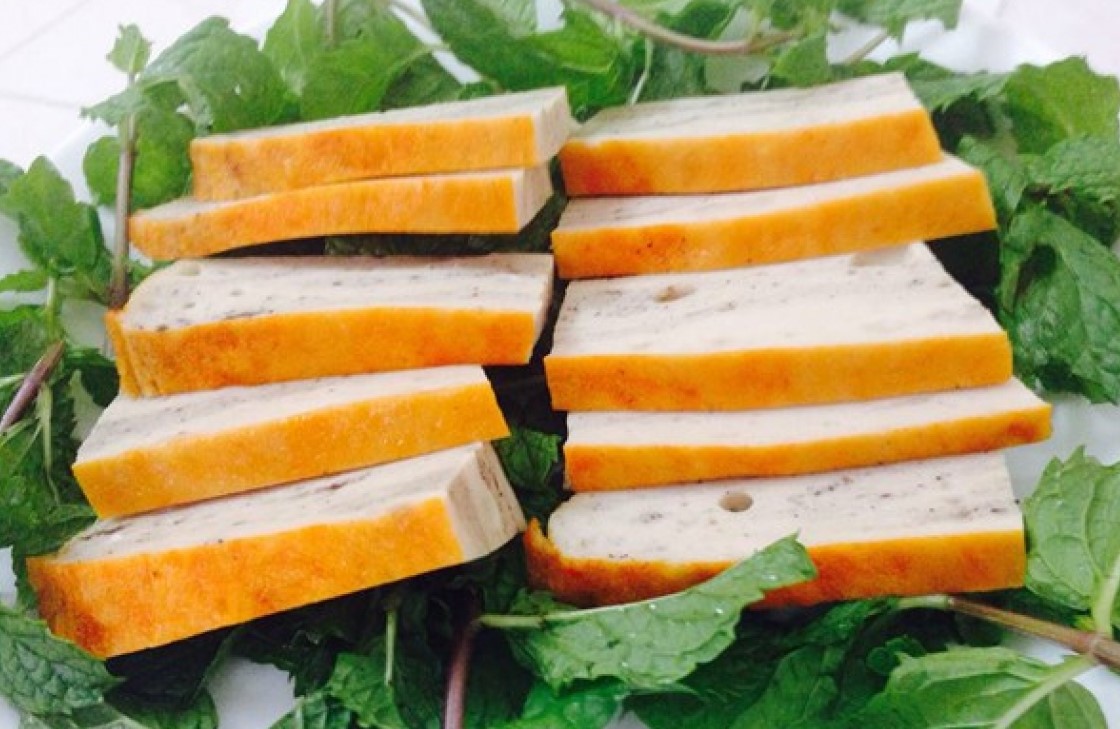 Gio Sausage Roll: Meat Pounded to Perfection