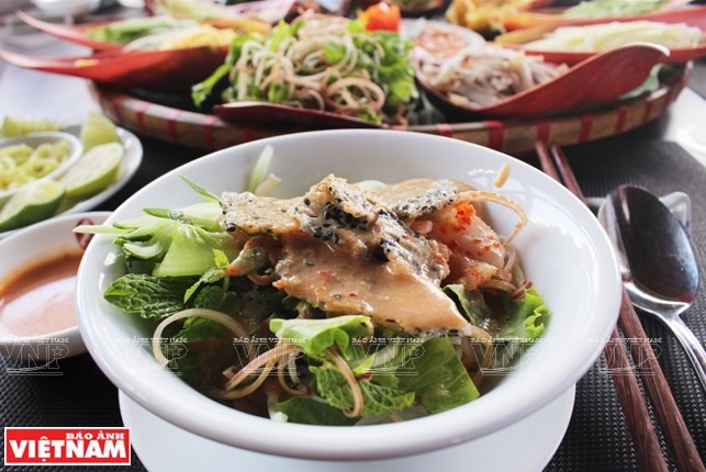 Lẩu Thả - món quà quê của ngư dân Mũi Né 