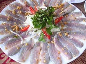 Tò mò với đặc sản “thủy quái” biển Đông ở Quảng Bình