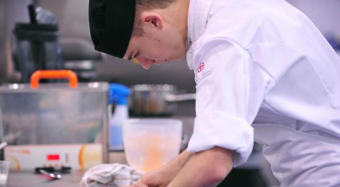 13 Pro Kitchen Hacks for Line Cooks