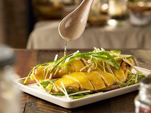 Món ăn Việt và sao vàng Michelin: Có thể giấc mơ sẽ không còn quá xa vời