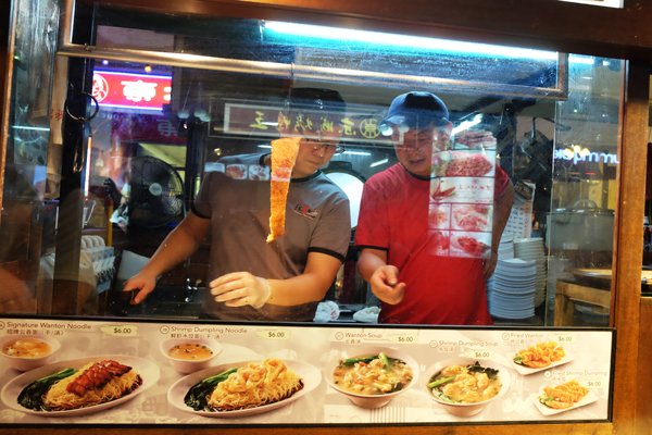 Dung nạp ẩm thực đường phố vào văn hóa đô thị