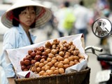 Childhood Nostalgic With Hanoi&#39;s Street Food