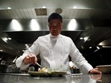 Đầu bếp đạt sao Michelin Nhật Bản v&#224; m&#243;n s&#250;p đất