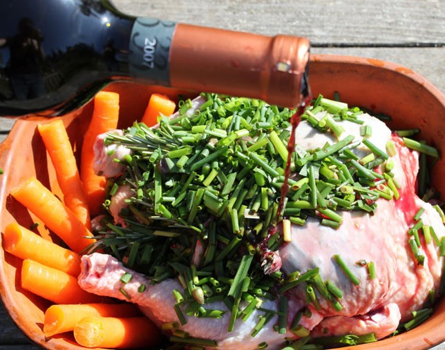 [Infographic] Bí quyết nấu ăn với rượu vang