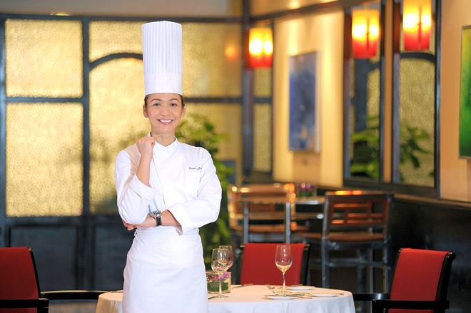 Chuỗi khách sạn Hilton tại Việt Nam có nữ Bếp trưởng đầu tiên