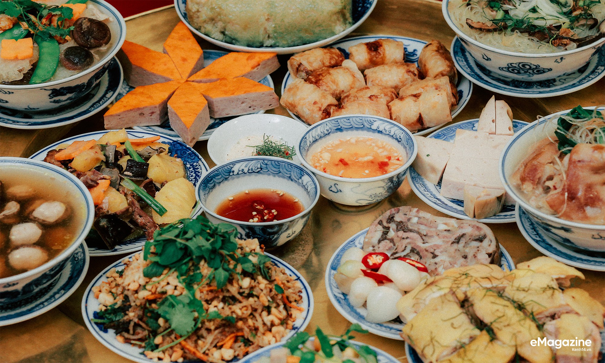 Mâm cỗ ngày Tết của người Việt: 8 bát, 8 đĩa gồm những món gì?