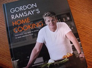 Gordon Ramsay: Hành trình từ cầu thủ đến "đầu bếp của những ngôi sao"