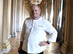 Joël Robuchon – Người thiết lập kỷ nguyên bếp núc mới cho ẩm thực Pháp