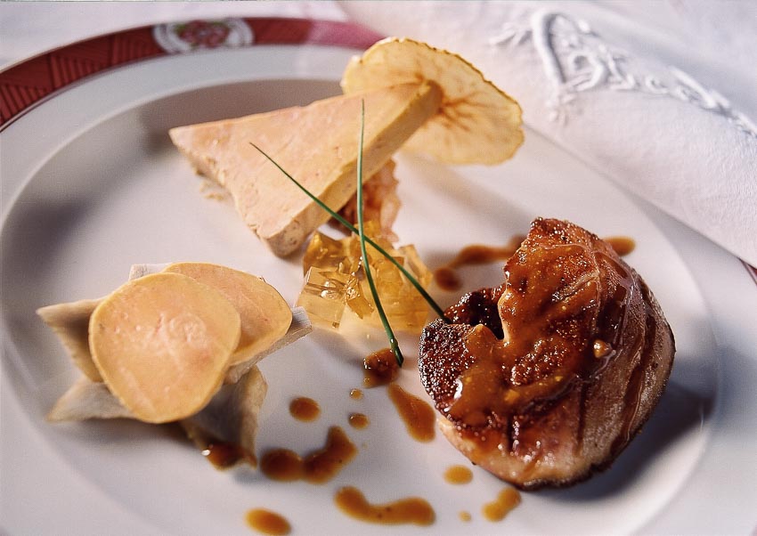 Bát trân xưa và nay