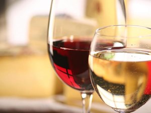 Rượu vang và món ăn: Tìm kiếm thú vị hơn tìm thấy